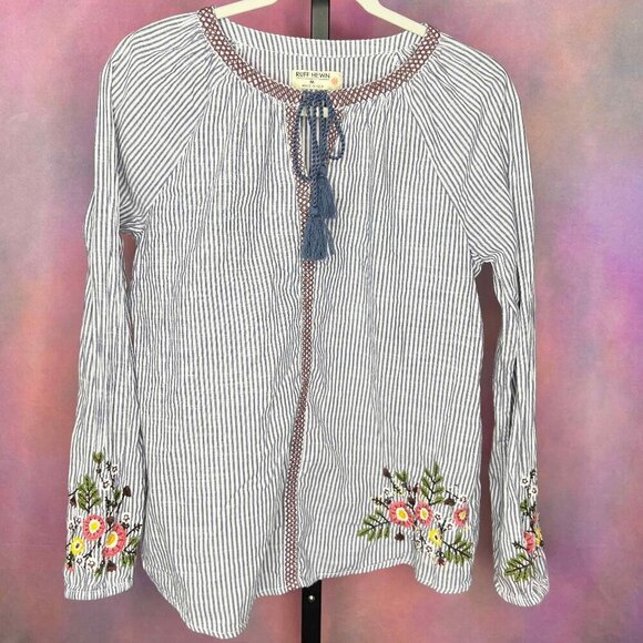 Ruff Hewn Tops - Ruff Hewn 100% Cotton Seersucker Blouse with Floral Embroidery, Size M